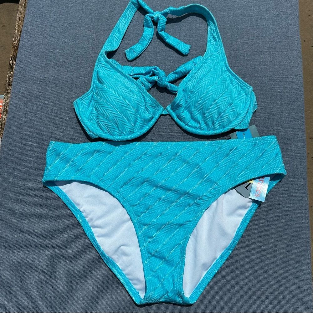 NEW- VM Aqua Blue Bikini W/Underwire Bra & Removable Pads Sz. Large